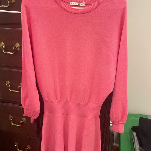 Alice + Olivia Never worn dress - Picture 2 of 4